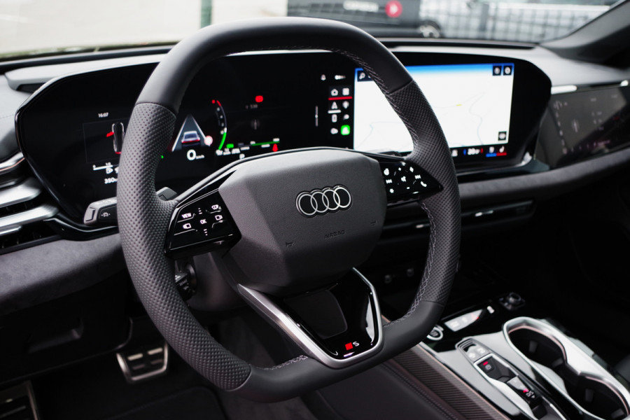 Audi A6 Avant 2.0 e-Hybrid Plug-In Quattro S-Line Edition Competition 367 PK, Luchtvering, Trekhaak, Panoramadak