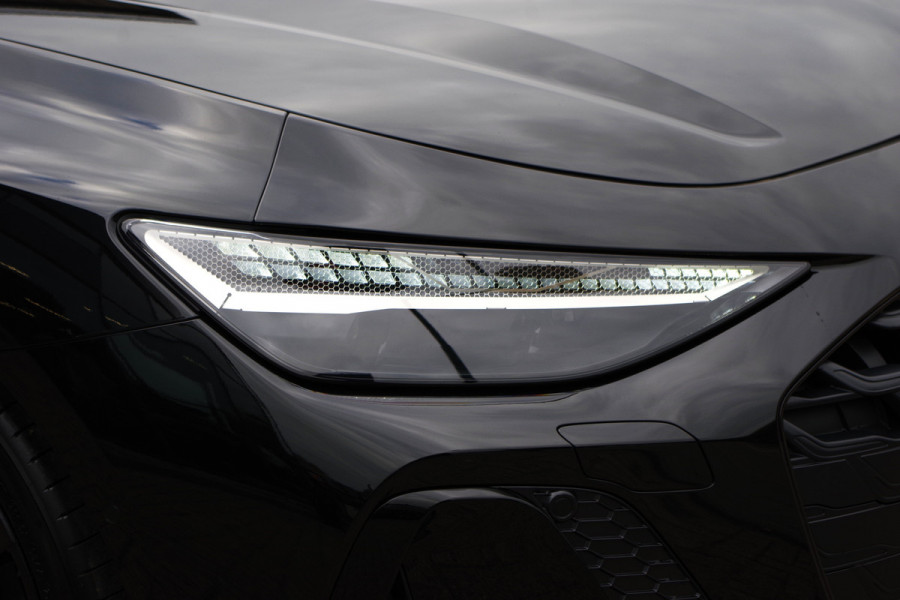 Audi A6 Avant 2.0 e-Hybrid Plug-In Quattro S-Line Edition Competition 367 PK, Luchtvering, Trekhaak, Panoramadak