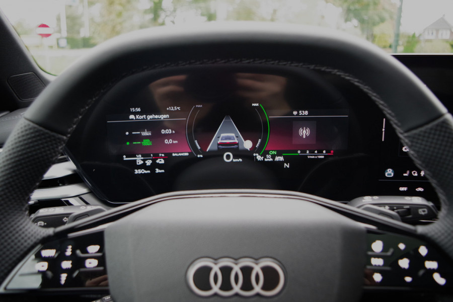 Audi A6 Avant 2.0 e-Hybrid Plug-In Quattro S-Line Edition Competition 367 PK, Luchtvering, Trekhaak, Panoramadak