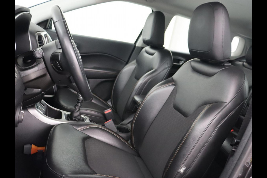 Jeep Compass 1.4 MultiAir Longitude | Half Leder | Cruise Control | Trekhaak afneembaar | Carplay | Camera | Navigatie Jeep Compass 1.4 MultiAir Longitude | Half Leder | Cruise Control | Trekhaak afneembaar | Carplay | Camera | Navigatie