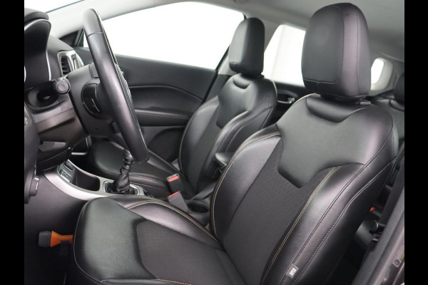 Jeep Compass 1.4 MultiAir Longitude | Half Leder | Cruise Control | Trekhaak afneembaar | Carplay | Camera | Navigatie Jeep Compass 1.4 MultiAir Longitude | Half Leder | Cruise Control | Trekhaak afneembaar | Carplay | Camera | Navigatie