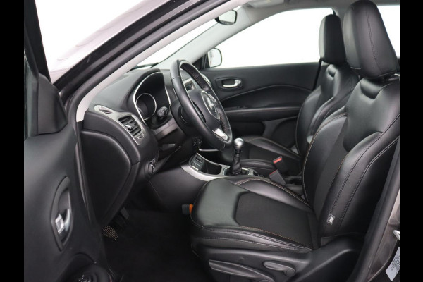 Jeep Compass 1.4 MultiAir Longitude | Half Leder | Cruise Control | Trekhaak afneembaar | Carplay | Camera | Navigatie Jeep Compass 1.4 MultiAir Longitude | Half Leder | Cruise Control | Trekhaak afneembaar | Carplay | Camera | Navigatie