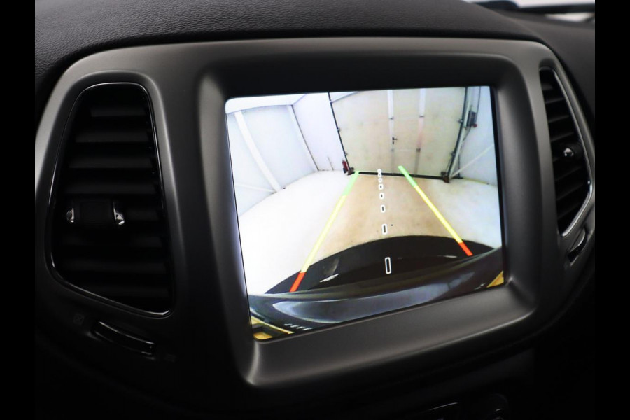 Jeep Compass 1.4 MultiAir Longitude | Half Leder | Cruise Control | Trekhaak afneembaar | Carplay | Camera | Navigatie Jeep Compass 1.4 MultiAir Longitude | Half Leder | Cruise Control | Trekhaak afneembaar | Carplay | Camera | Navigatie