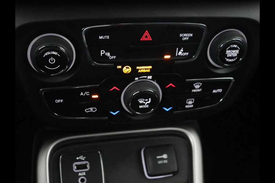 Jeep Compass 1.4 MultiAir Longitude | Half Leder | Cruise Control | Trekhaak afneembaar | Carplay | Camera | Navigatie Jeep Compass 1.4 MultiAir Longitude | Half Leder | Cruise Control | Trekhaak afneembaar | Carplay | Camera | Navigatie