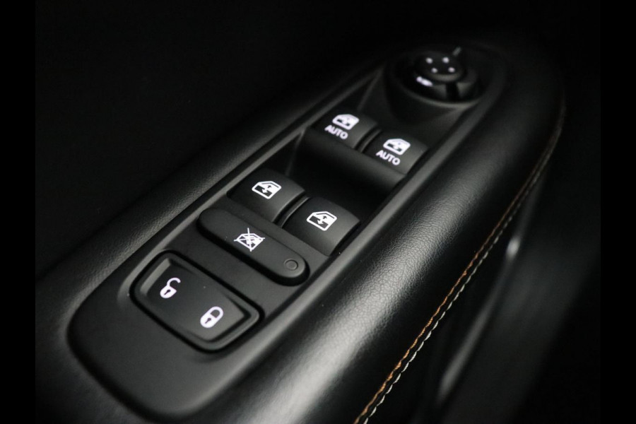 Jeep Compass 1.4 MultiAir Longitude | Half Leder | Cruise Control | Trekhaak afneembaar | Carplay | Camera | Navigatie Jeep Compass 1.4 MultiAir Longitude | Half Leder | Cruise Control | Trekhaak afneembaar | Carplay | Camera | Navigatie