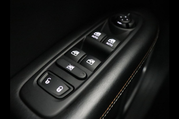 Jeep Compass 1.4 MultiAir Longitude | Half Leder | Cruise Control | Trekhaak afneembaar | Carplay | Camera | Navigatie Jeep Compass 1.4 MultiAir Longitude | Half Leder | Cruise Control | Trekhaak afneembaar | Carplay | Camera | Navigatie