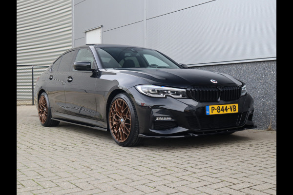 BMW 3-serie M-Sport 19inch / SOH91% / Glazen dak / HiFi / 50 Jahre / Camera / M Performance BMW 3-serie M-Sport 19inch / SOH91% / Glazen dak / HiFi / 50 Jahre / Camera / M Performance