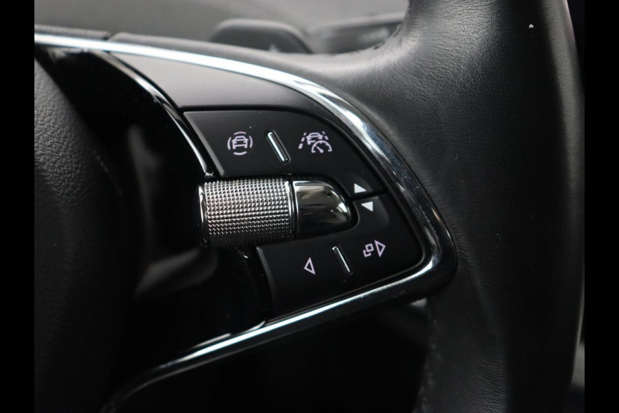 Škoda ENYAQ iV 60 | Trekhaak | Adaptive cruise | Camera | Keyless | Stuurverwarming | Half leder | 19'' | Carplay | Navigatie | Digital Cockpit | Full LED | File Assistent | Parkeerhulp Škoda ENYAQ iV 60 | Trekhaak | Adaptive cruise | Camera | Keyless | Stuurverwarming | Half leder | 19'' | Carplay | Navigatie | Digital Cockpit | Full LED | File Assistent | Parkeerhulp