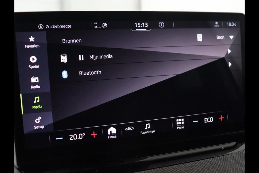 Škoda ENYAQ iV 60 | Trekhaak | Adaptive cruise | Camera | Keyless | Stuurverwarming | Half leder | 19'' | Carplay | Navigatie | Digital Cockpit | Full LED | File Assistent | Parkeerhulp Škoda ENYAQ iV 60 | Trekhaak | Adaptive cruise | Camera | Keyless | Stuurverwarming | Half leder | 19'' | Carplay | Navigatie | Digital Cockpit | Full LED | File Assistent | Parkeerhulp
