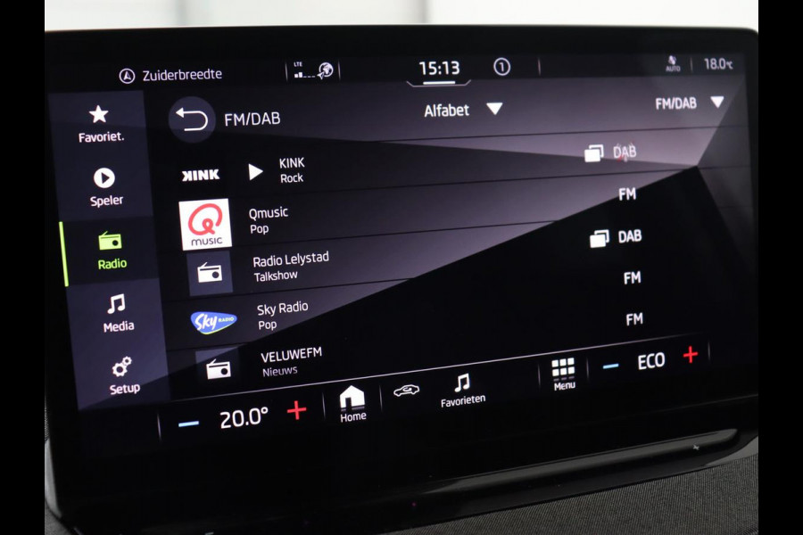Škoda ENYAQ iV 60 | Trekhaak | Adaptive cruise | Camera | Keyless | Stuurverwarming | Half leder | 19'' | Carplay | Navigatie | Digital Cockpit | Full LED | File Assistent | Parkeerhulp Škoda ENYAQ iV 60 | Trekhaak | Adaptive cruise | Camera | Keyless | Stuurverwarming | Half leder | 19'' | Carplay | Navigatie | Digital Cockpit | Full LED | File Assistent | Parkeerhulp
