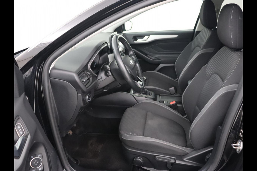 Ford FOCUS Wagon 1.5 EcoBoost Titanium Business | Stoel & Stuurverwarming | LED | Cruise Control | Trekhaak | Camera | Navigatie | Carplay