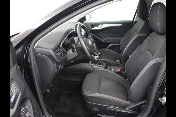 Ford FOCUS Wagon 1.5 EcoBoost Titanium Business | Stoel & Stuurverwarming | LED | Cruise Control | Trekhaak | Camera | Navigatie | Carplay