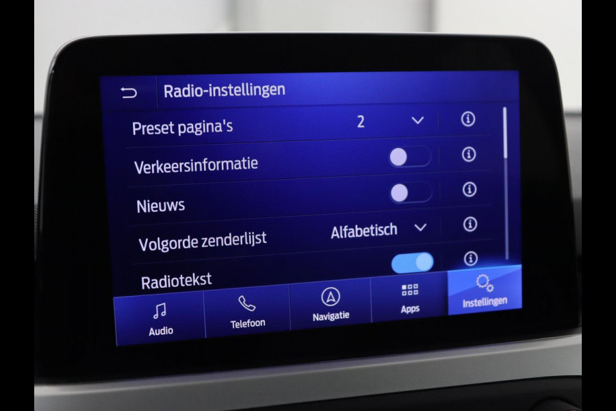 Ford FOCUS Wagon 1.5 EcoBoost Titanium Business | Stoel & Stuurverwarming | LED | Cruise Control | Trekhaak | Camera | Navigatie | Carplay