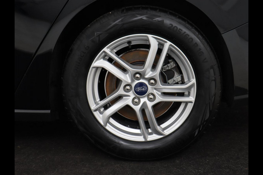 Ford FOCUS Wagon 1.5 EcoBoost Titanium Business | Stoel & Stuurverwarming | LED | Cruise Control | Trekhaak | Camera | Navigatie | Carplay
