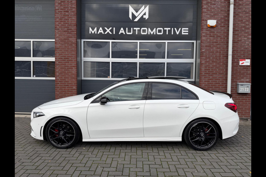 Mercedes-Benz A-Klasse A200 AMG Limo LED Pano Camera Sfeer Mercedes-Benz A-Klasse A200 AMG Limo LED Pano Camera Sfeer