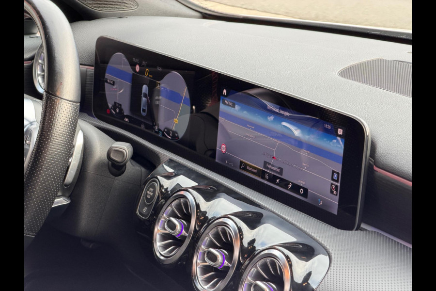 Mercedes-Benz A-Klasse A200 AMG Limo LED Pano Camera Sfeer Mercedes-Benz A-Klasse A200 AMG Limo LED Pano Camera Sfeer