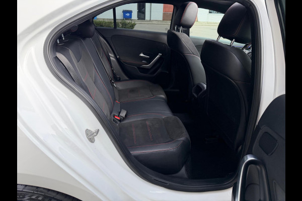 Mercedes-Benz A-Klasse A200 AMG Limo LED Pano Camera Sfeer Mercedes-Benz A-Klasse A200 AMG Limo LED Pano Camera Sfeer