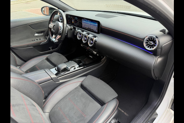 Mercedes-Benz A-Klasse A200 AMG Limo LED Pano Camera Sfeer Mercedes-Benz A-Klasse A200 AMG Limo LED Pano Camera Sfeer