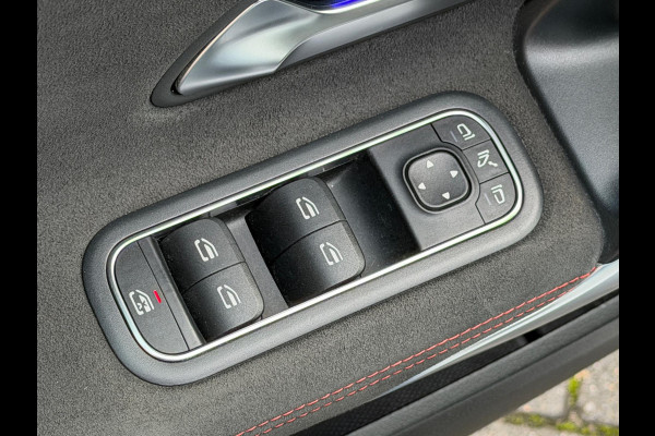 Mercedes-Benz A-Klasse A200 AMG Limo LED Pano Camera Sfeer Mercedes-Benz A-Klasse A200 AMG Limo LED Pano Camera Sfeer