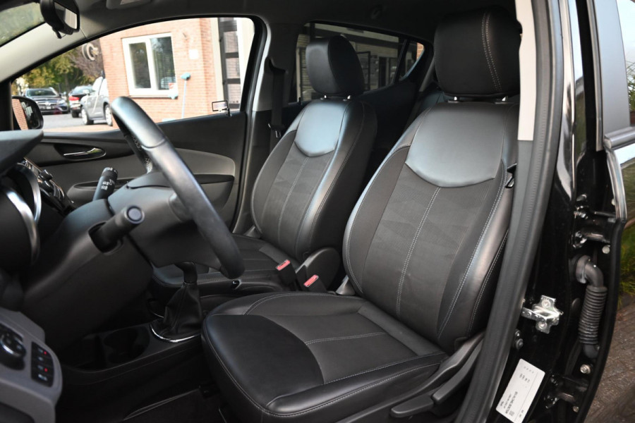 Opel KARL 1.0 ecoFLEX Innovation NL Auto Leder Stuurverw. Stoelverw. Clima PDC 15''