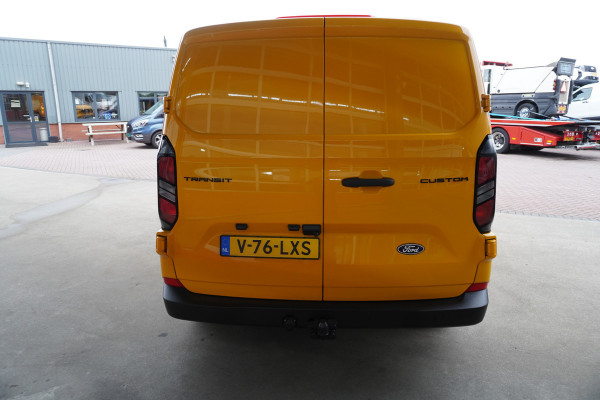 Ford Transit Custom 300L 2.0 TDCI 136PK L2H1 Trend Schuifdeur links en rechts nr. V108 | Airco | Cruise | Trekhaak Eenmalige actieprijs op=op!