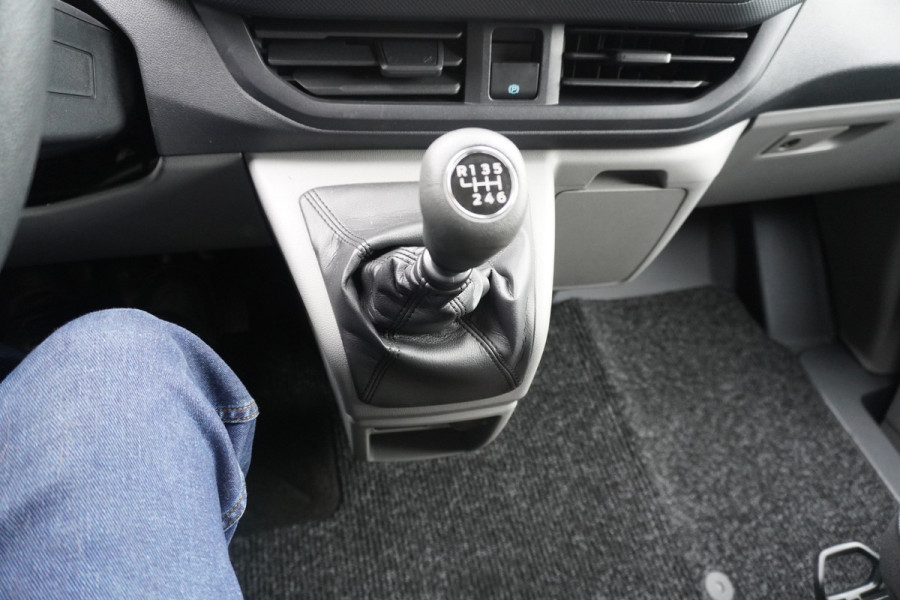 Ford Transit Custom 300L 2.0 TDCI 136PK L2H1 Trend Schuifdeur links en rechts nr. V108 | Airco | Cruise | Trekhaak Eenmalige actieprijs op=op!