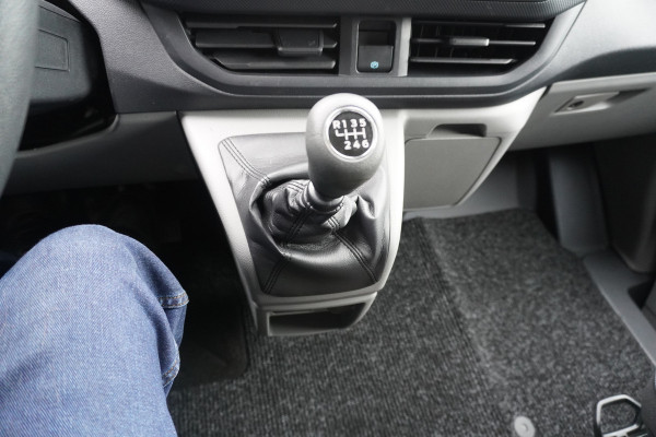 Ford Transit Custom 300L 2.0 TDCI 136PK L2H1 Trend Schuifdeur links en rechts nr. V108 | Airco | Cruise | Trekhaak Eenmalige actieprijs op=op!