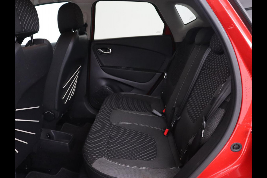 Renault Captur 1.2 TCe Intens | Automaat | Cruise Control | Trekhaak | Camera | Navigatie | Climate Control | PDC