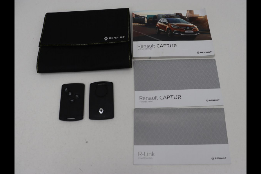 Renault Captur 1.2 TCe Intens | Automaat | Cruise Control | Trekhaak | Camera | Navigatie | Climate Control | PDC
