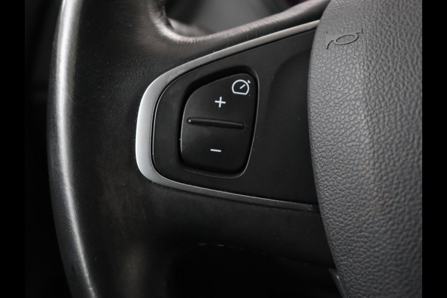 Renault Captur 1.2 TCe Intens | Automaat | Cruise Control | Trekhaak | Camera | Navigatie | Climate Control | PDC