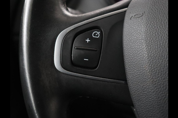 Renault Captur 1.2 TCe Intens | Automaat | Cruise Control | Trekhaak | Camera | Navigatie | Climate Control | PDC