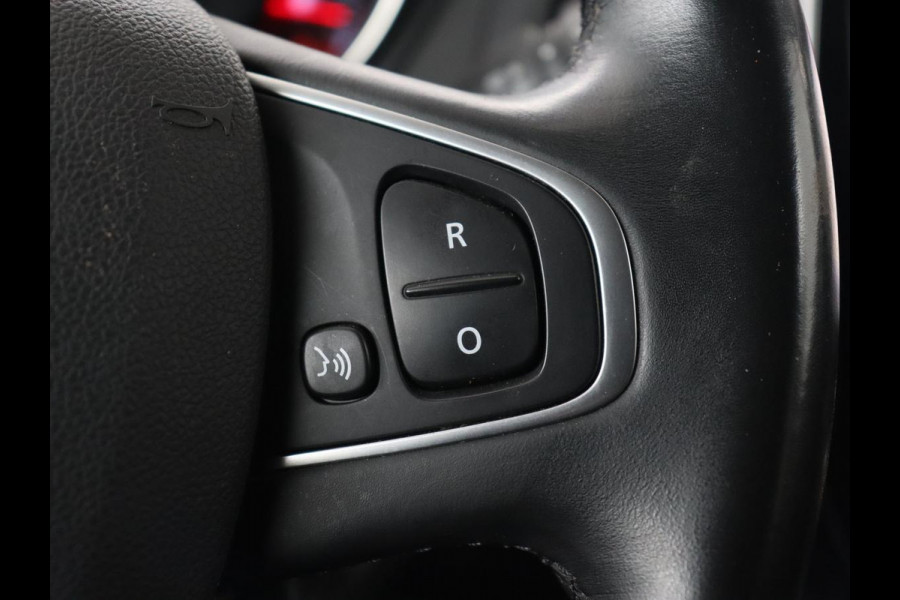 Renault Captur 1.2 TCe Intens | Automaat | Cruise Control | Trekhaak | Camera | Navigatie | Climate Control | PDC