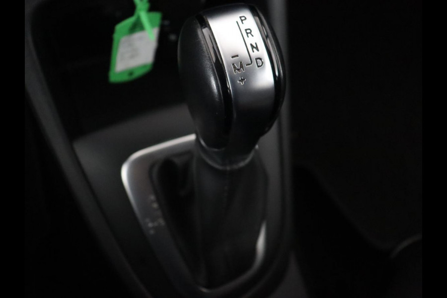 Renault Captur 1.2 TCe Intens | Automaat | Cruise Control | Trekhaak | Camera | Navigatie | Climate Control | PDC