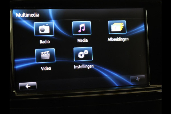 Renault Captur 1.2 TCe Intens | Automaat | Cruise Control | Trekhaak | Camera | Navigatie | Climate Control | PDC