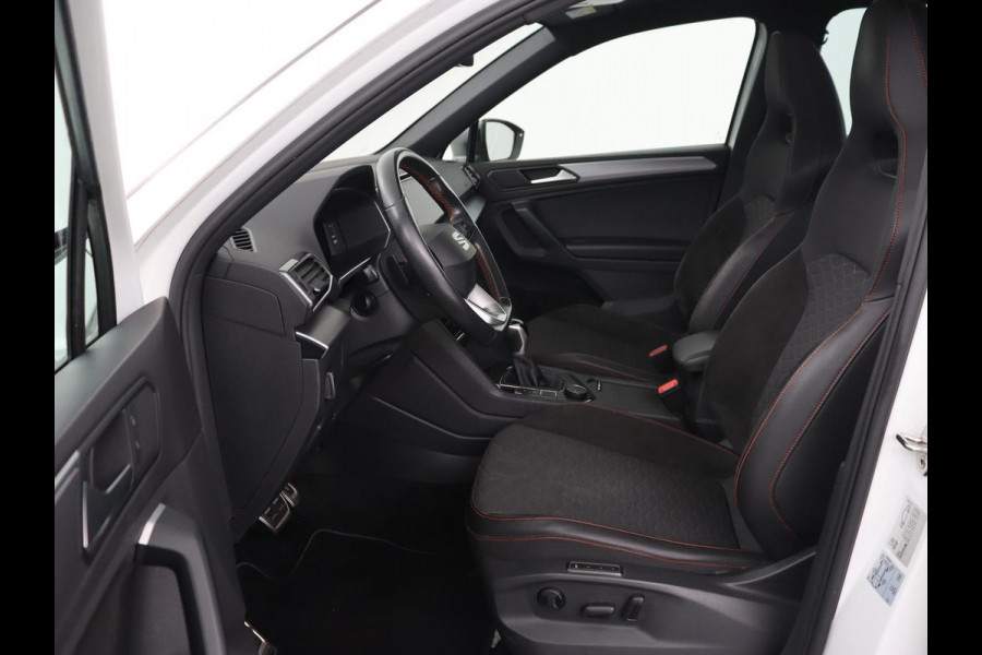 Seat Tarraco 1.4 TSI eHybrid PHEV FR | Panoramadak | Trekhaak | Adaptive cruise | Alcantara | Carplay | Navigatie | Camera | Full LED | 19'' lichtmetalen velgen | Plug In