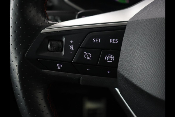 Seat Tarraco 1.4 TSI eHybrid PHEV FR | Panoramadak | Trekhaak | Adaptive cruise | Alcantara | Carplay | Navigatie | Camera | Full LED | 19'' lichtmetalen velgen | Plug In