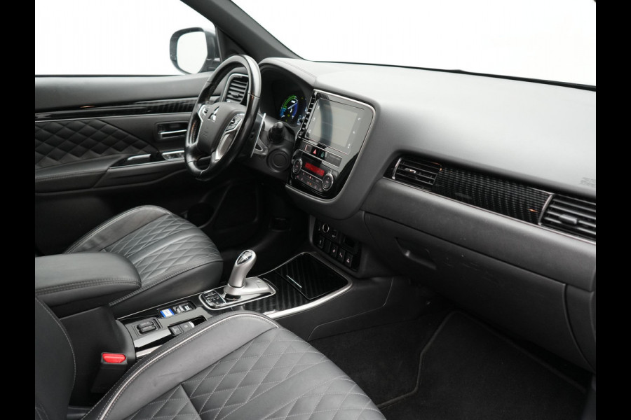 Mitsubishi Outlander 2.4 Intense+ Plug In Hybrid 225pk Dealer O.H. PHEV | 360 Camera | Lederen Sportstoelen Verwarmd | Apple Carplay | Stuur Verwarmd | Keyless | Blis | DAB | Mitsubishi Outlander 2.4 Intense+ Plug In Hybrid 225pk Dealer O.H. PHEV | 360 Camera | Lederen Sportstoelen Verwarmd | Apple Carplay | Stuur Verwarmd | Keyless | Blis | DAB |