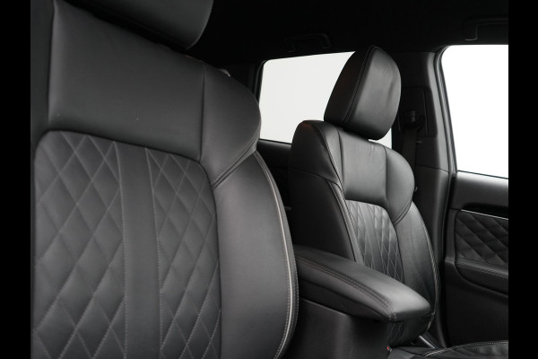 Mitsubishi Outlander 2.4 Intense+ Plug In Hybrid 225pk Dealer O.H. PHEV | 360 Camera | Lederen Sportstoelen Verwarmd | Apple Carplay | Stuur Verwarmd | Keyless | Blis | DAB | Mitsubishi Outlander 2.4 Intense+ Plug In Hybrid 225pk Dealer O.H. PHEV | 360 Camera | Lederen Sportstoelen Verwarmd | Apple Carplay | Stuur Verwarmd | Keyless | Blis | DAB |