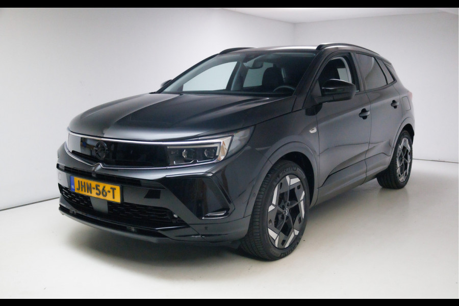 Opel Grandland 1.6 Turbo Plug-In Hybrid 4x4 GSe Adaptive cruise | Stoel- stuur- voorruitverwarming Navigatie, 360 camera, AGR stoelen, Elektrische achterklep, Keyless