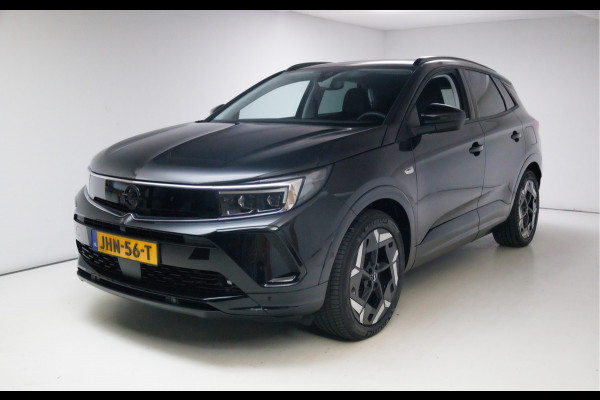 Opel Grandland 1.6 Turbo Plug-In Hybrid 4x4 GSe Adaptive cruise | Stoel- stuur- voorruitverwarming Navigatie, 360 camera, AGR stoelen, Elektrische achterklep, Keyless