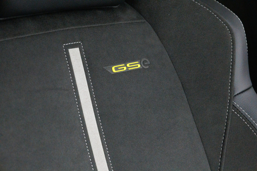 Opel Grandland 1.6 Turbo Plug-In Hybrid 4x4 GSe Adaptive cruise | Stoel- stuur- voorruitverwarming Navigatie, 360 camera, AGR stoelen, Elektrische achterklep, Keyless