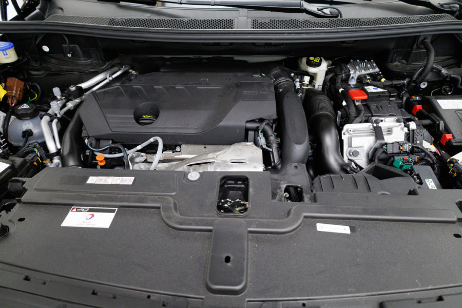 Opel Grandland 1.6 Turbo Plug-In Hybrid 4x4 GSe Adaptive cruise | Stoel- stuur- voorruitverwarming Navigatie, 360 camera, AGR stoelen, Elektrische achterklep, Keyless