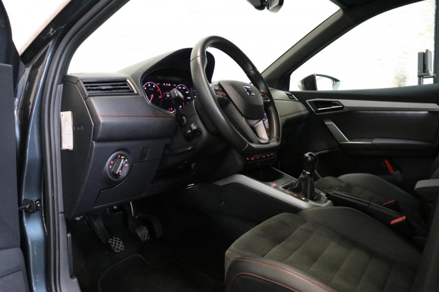Seat Arona 1.0 TSI FR Business Intense | VIRTUAL COCKPIT | LED | CAMERA | DODEHOEK SENSOREN | SIGNATURE | VOL OPTIES |