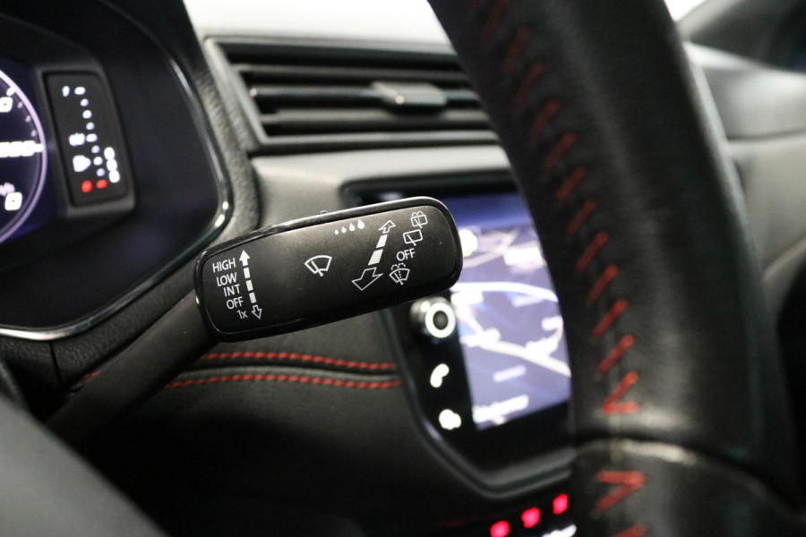 Seat Arona 1.0 TSI FR Business Intense | VIRTUAL COCKPIT | LED | CAMERA | DODEHOEK SENSOREN | SIGNATURE | VOL OPTIES |