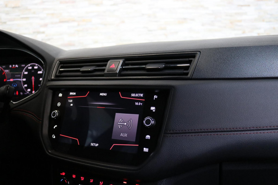 Seat Arona 1.0 TSI FR Business Intense | VIRTUAL COCKPIT | LED | CAMERA | DODEHOEK SENSOREN | SIGNATURE | VOL OPTIES |