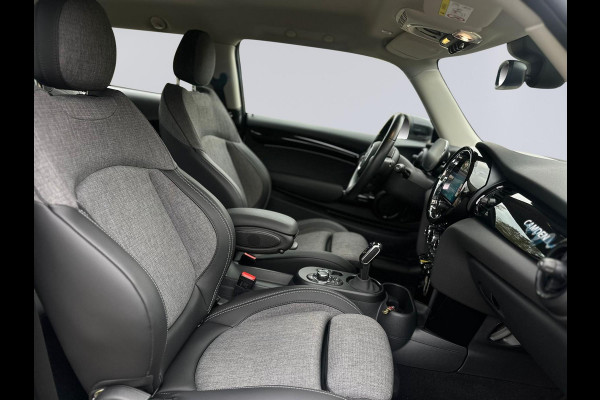 MINI Mini Electric CAMDEN automaat 33 kWh, 12912 km, 1/2 lederen sportinterieur, stoelverwarming, 1 e eigenaar, nl auto met nap MINI Mini Electric CAMDEN automaat 33 kWh, 12912 km, 1/2 lederen sportinterieur, stoelverwarming, 1 e eigenaar, nl auto met nap