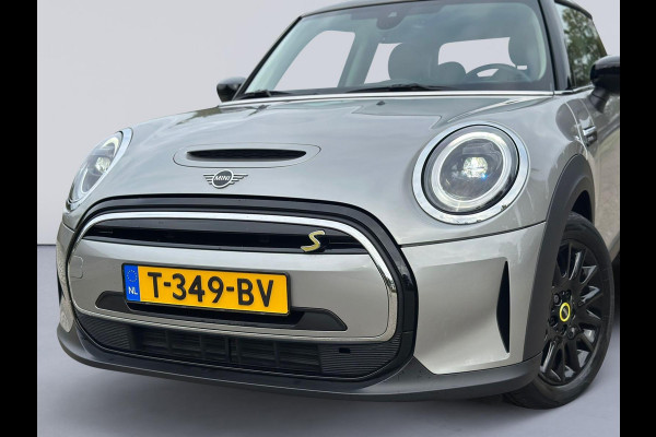 MINI Mini Electric CAMDEN automaat 33 kWh, 12912 km, 1/2 lederen sportinterieur, stoelverwarming, 1 e eigenaar, nl auto met nap MINI Mini Electric CAMDEN automaat 33 kWh, 12912 km, 1/2 lederen sportinterieur, stoelverwarming, 1 e eigenaar, nl auto met nap