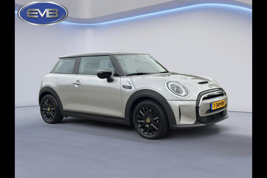 MINI Mini Electric CAMDEN automaat 33 kWh, 12912 km, 1/2 lederen sportinterieur, stoelverwarming, 1 e eigenaar, nl auto met nap MINI Mini Electric CAMDEN automaat 33 kWh, 12912 km, 1/2 lederen sportinterieur, stoelverwarming, 1 e eigenaar, nl auto met nap