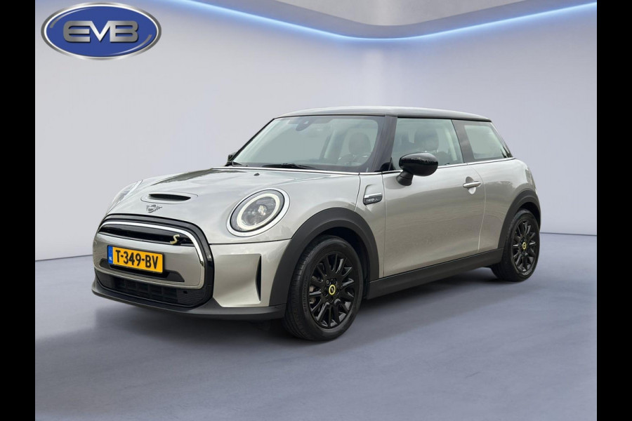 MINI Mini Electric CAMDEN automaat 33 kWh, 12912 km, 1/2 lederen sportinterieur, stoelverwarming, 1 e eigenaar, nl auto met nap MINI Mini Electric CAMDEN automaat 33 kWh, 12912 km, 1/2 lederen sportinterieur, stoelverwarming, 1 e eigenaar, nl auto met nap