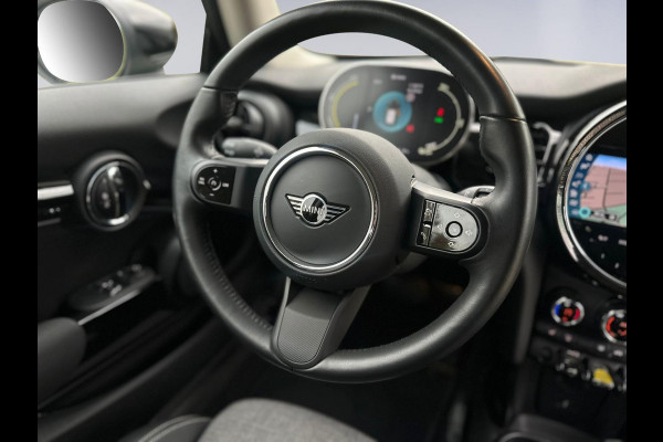 MINI Mini Electric CAMDEN automaat 33 kWh, 12912 km, 1/2 lederen sportinterieur, stoelverwarming, 1 e eigenaar, nl auto met nap MINI Mini Electric CAMDEN automaat 33 kWh, 12912 km, 1/2 lederen sportinterieur, stoelverwarming, 1 e eigenaar, nl auto met nap